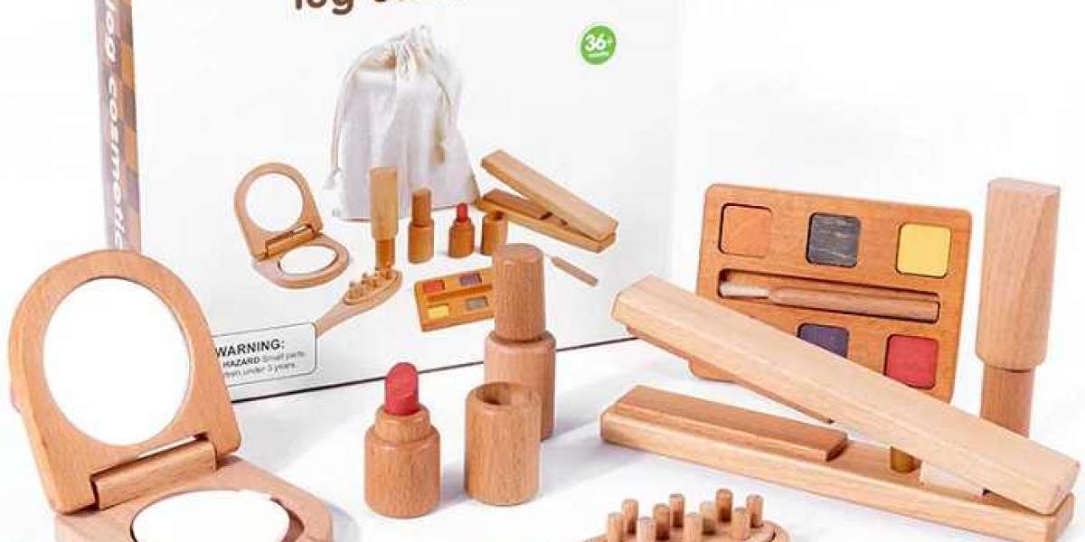 Introduction and use of children's wooden simulation makeup toys
