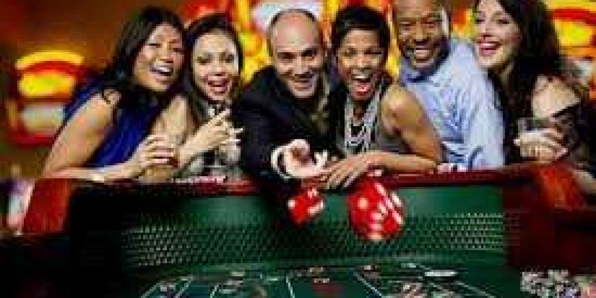 Online Casinos in the Comfort of Your Home