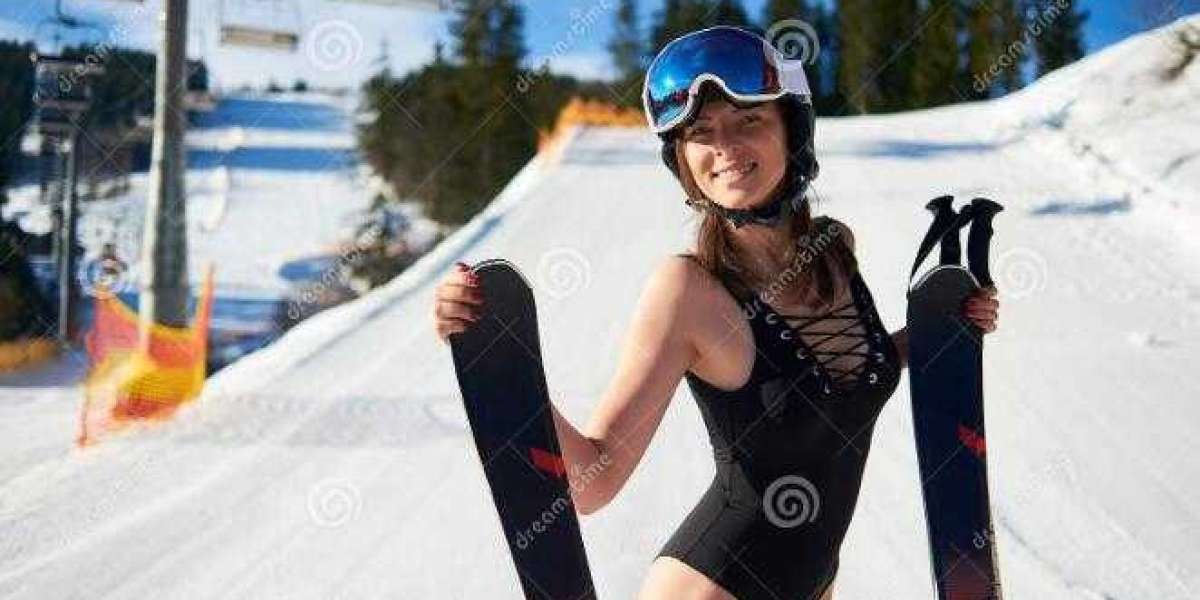 What Is The Advice For Beginners To Go Skiing Alone