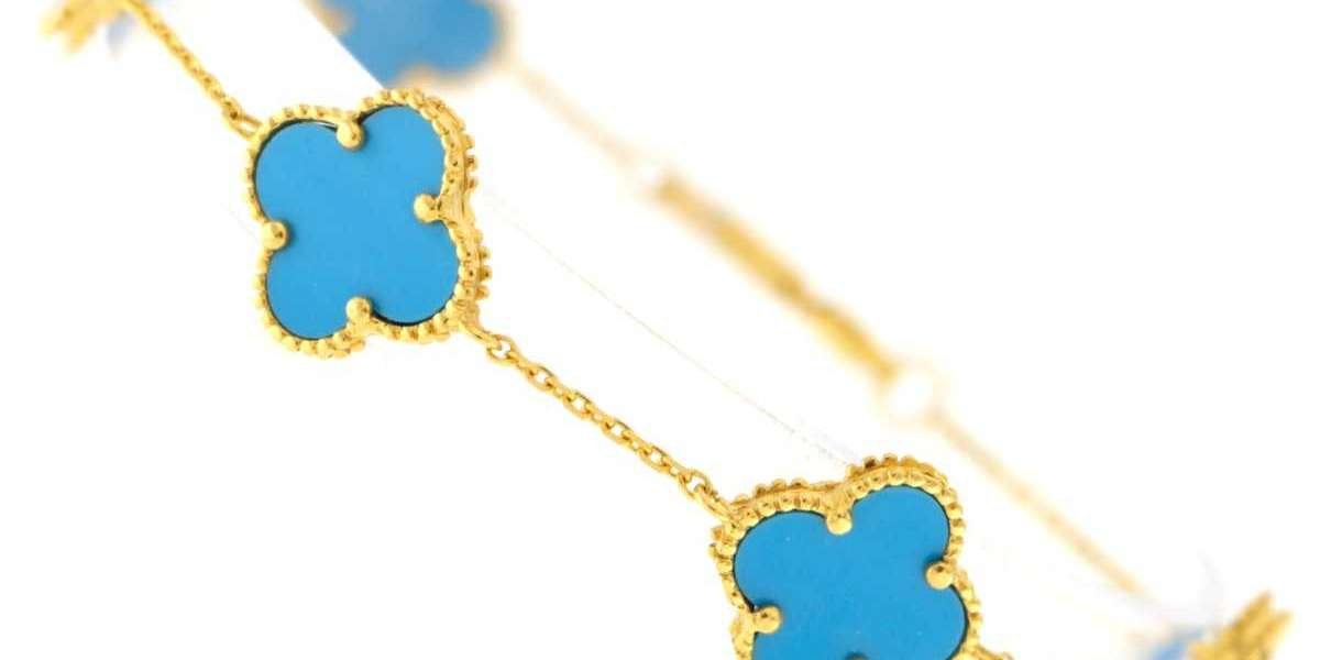 The Enchanting Elegance of the Blue Clover Bracelet