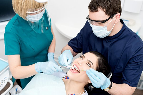 Why Teeth Whitening Is More Than Just a Cosmetic Treatment | Zupyak