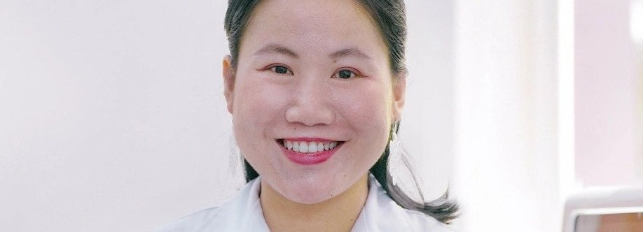 Hà Thị Hương Cover Image